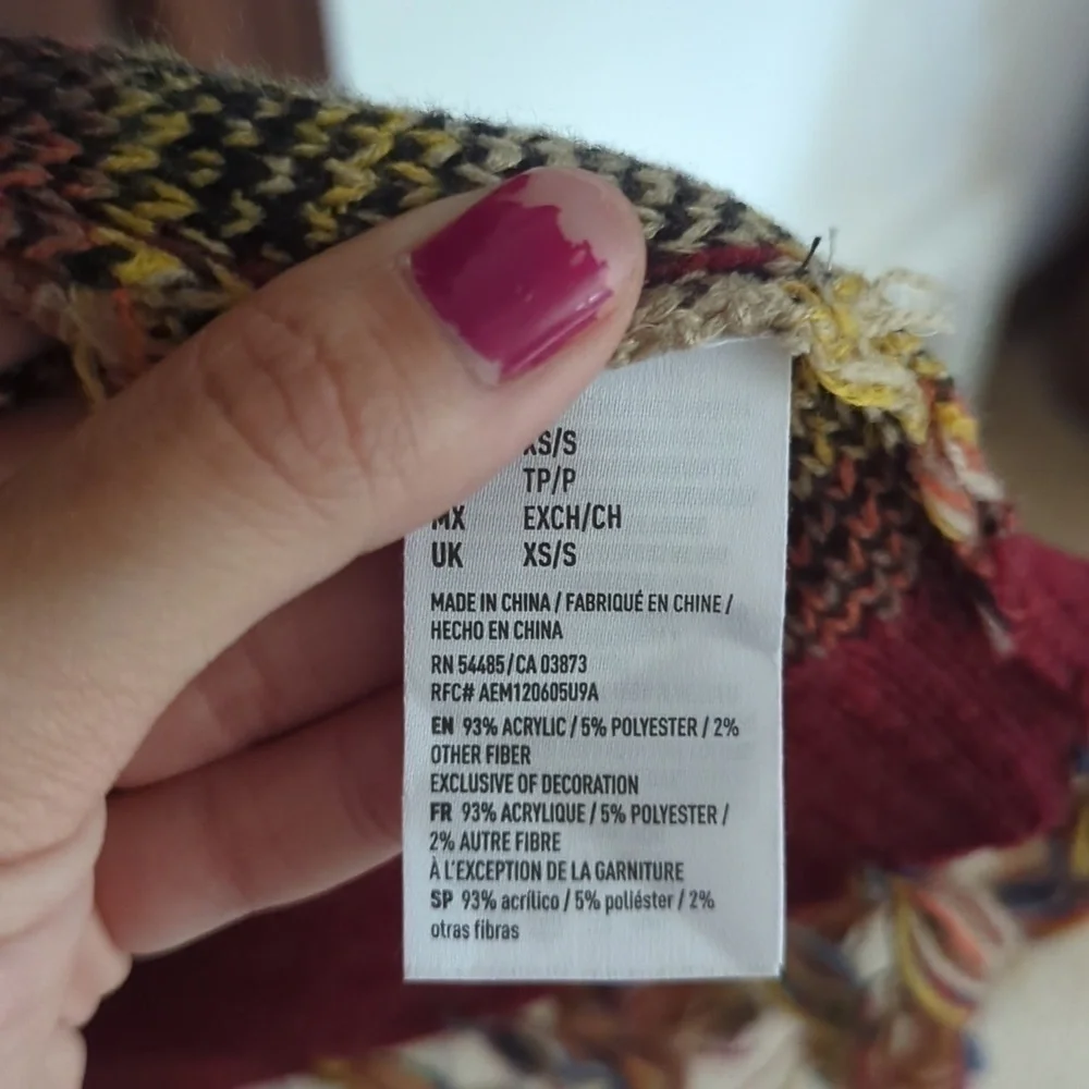 American Eagle Outfitters Open Hooded Aztec Fringe Festival Wrap Size XS/S